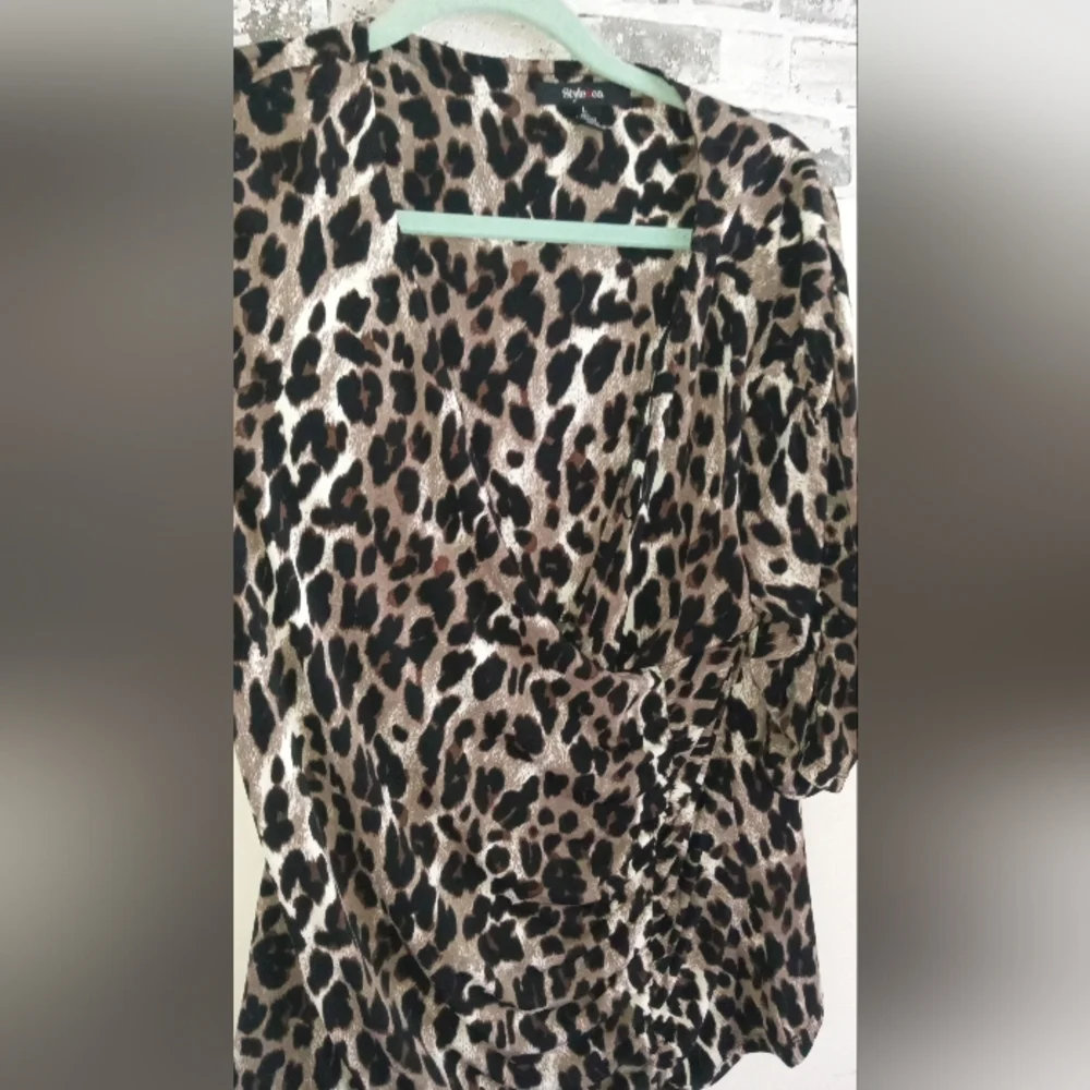Leopard Print Women's Top - Picture 2 of 5